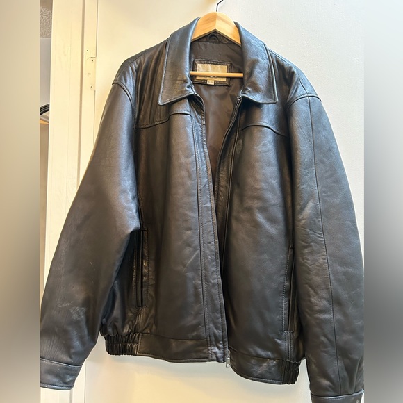 Vintage Unisex Leather Bomber Jacket Oversized - Picture 5 of 16